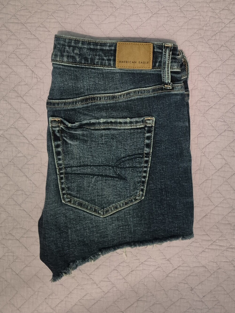 American Eagle Outfitters Women's Midi Raw Hem Jean Shorts Size 4